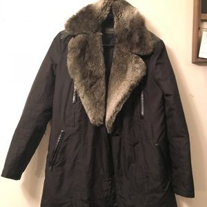 Kenneth Cole New York Faux Fur collar jacket